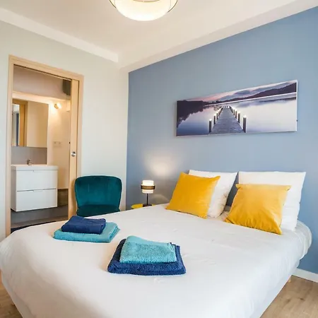 2 Pieces Avec Balcon Tulon